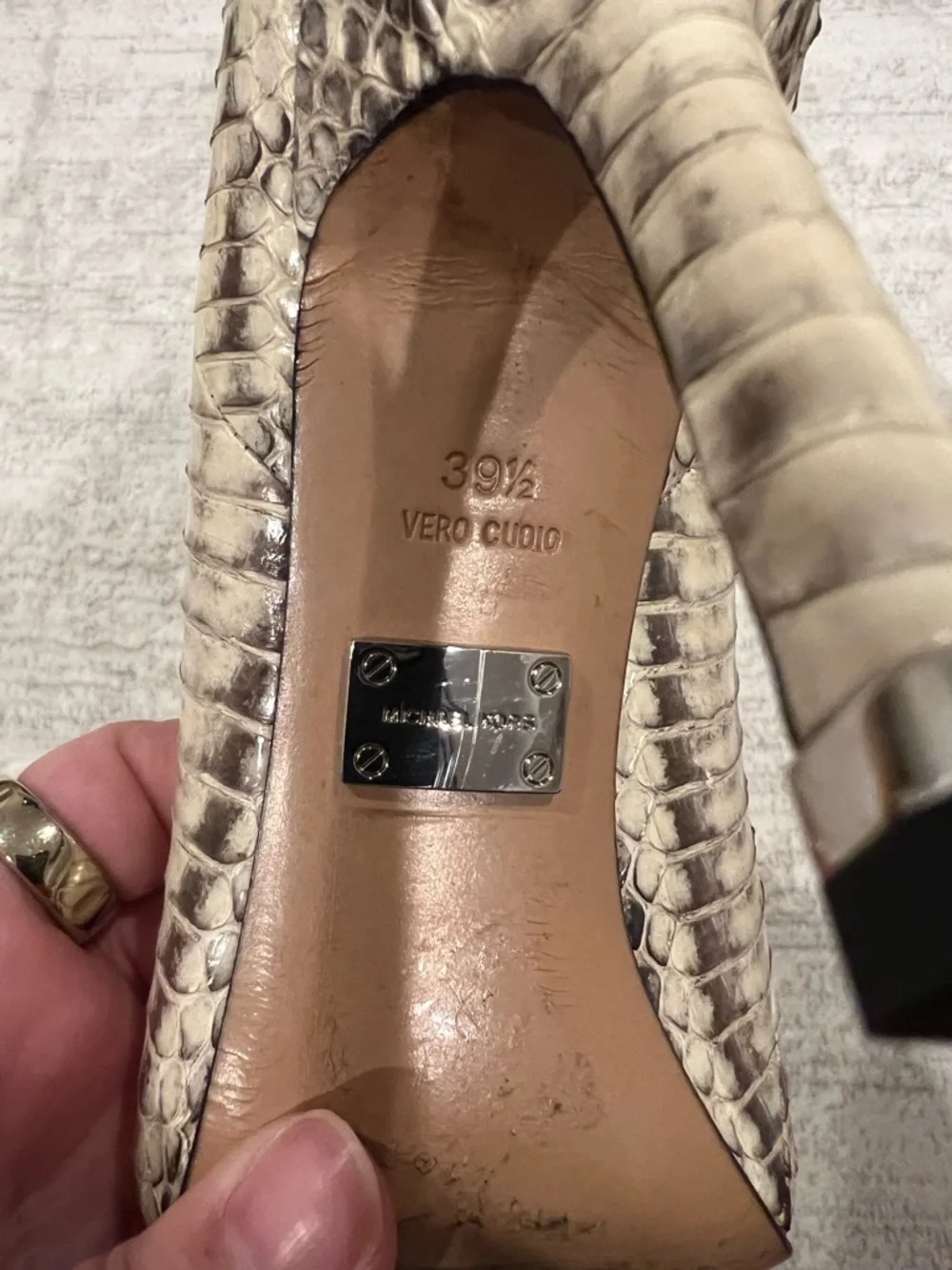 Michael Kors Vero Cuoio Avra Snake-Embossed Pointed Toe Stiletto - White & Beige - Picture 3 of 7